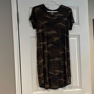 Women’s camo t-shirt dress